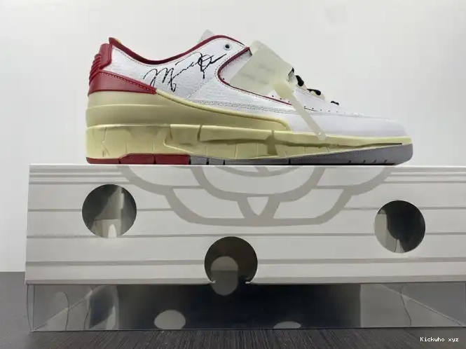 Retro Low SP Jordan White 2 Red Off-White DJ4375-106 0516